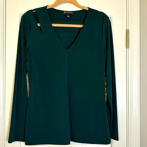 Cut Out Detail Long Sleeve Top